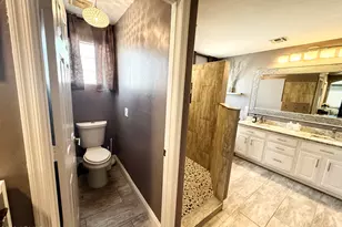 2878 S Cottonwood Dr, Gilbert, AZ 85295 - Photo 41