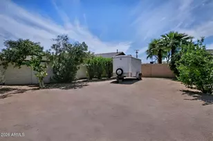 8432 E Turney Ave, Scottsdale, AZ 85251 - Photo 33