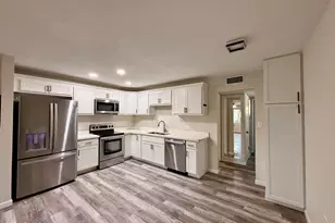 3425 W Golden Ln, Phoenix, AZ 85051 - Photo 9