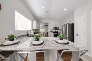 2252 E Mariposa Grande, Phoenix, AZ 85024 - Photo 7
