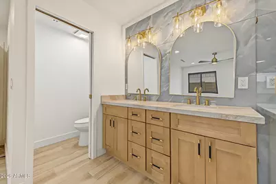 8721 E Amelia Avenue, Scottsdale, AZ 85251 - Photo 11