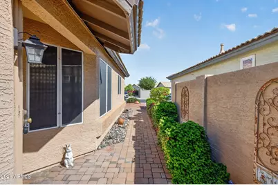 10817 W Irma Lane, Peoria, AZ 85373 - Photo 3