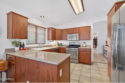 10817 W Irma Lane, Peoria, AZ 85373 - Photo 13