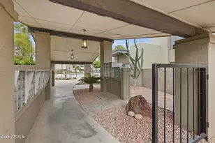4201 E Camelback Rd, Phoenix, AZ 85018 - Photo 23