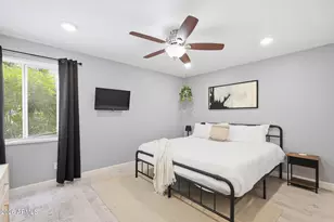 4201 E Camelback Rd, Phoenix, AZ 85018 - Photo 15