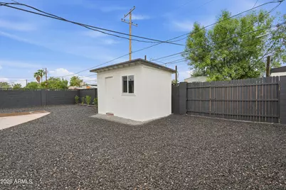 140 W Saragosa Street, Chandler, AZ 85225 - Photo 29