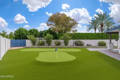 8614 E Clarendon Avenue, Scottsdale, AZ 85251 - Photo 5