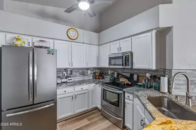 20636 N 104th Avenue, Peoria, AZ 85382 - Photo 3