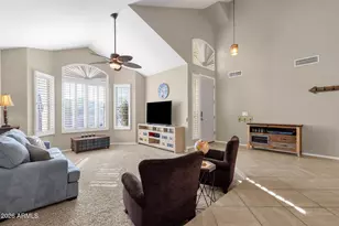 614 E Brookwood Ct, Phoenix, AZ 85048 - Photo 9