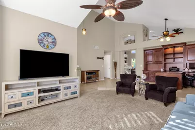 614 E Brookwood Court, Phoenix, AZ 85048 - Photo 11