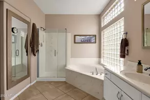 614 E Brookwood Ct, Phoenix, AZ 85048 - Photo 29