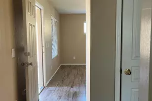 8065 N 109th Ln, Peoria, AZ 85345 - Photo 5