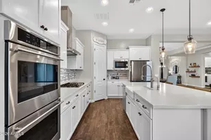 2451 E Bellerive Dr, Gilbert, AZ 85298 - Photo 17