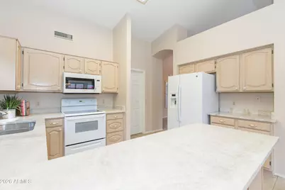 9845 W Escuda Drive, Peoria, AZ 85382 - Photo 9