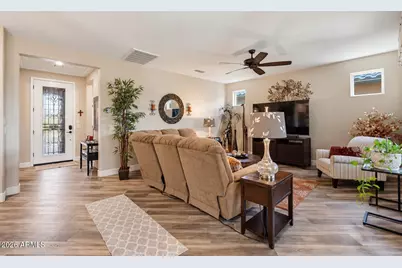 4433 W Box Canyon Drive, Eloy, AZ 85131 - Photo 15