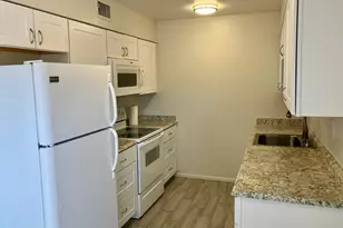 9949 W Ocotillo Dr, Sun City, AZ 85373 - Photo 3