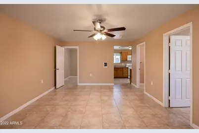 2501 W Belmont Avenue #Apt 5, Phoenix, AZ 85051 - Photo 13