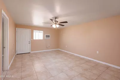 2501 W Belmont Avenue #Apt 5, Phoenix, AZ 85051 - Photo 11