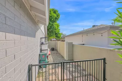 4826 E Fairmount Avenue, Phoenix, AZ 85018 - Photo 25