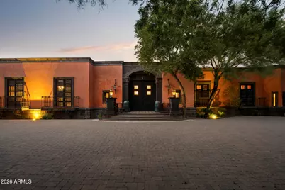 8100 N 68th Street, Paradise Valley, AZ 85253 - Photo 3