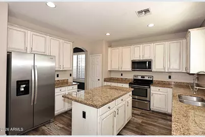 10891 W Davis Lane, Avondale, AZ 85323 - Photo 13
