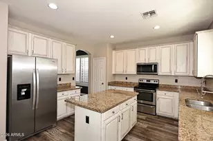 10891 W Davis Ln, Avondale, AZ 85323 - Photo 13