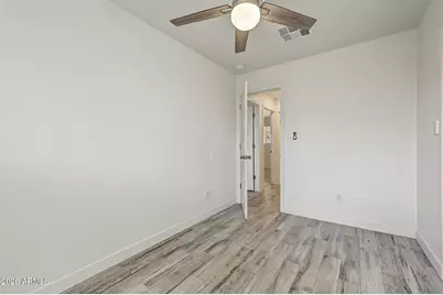 11464 N 24th Drive, Phoenix, AZ 85029 - Photo 17