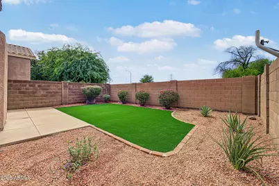 24642 N 36th Avenue, Glendale, AZ 85310 - Photo 35