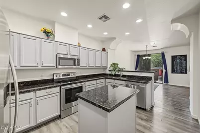 42424 N Gavilan Peak Parkway #28102, Anthem, AZ 85086 - Photo 17