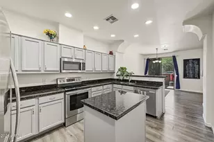 42424 N Gavilan Peak Pkwy, Anthem, AZ 85086 - Photo 17
