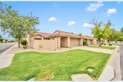 945 N Pasadena -- #15, Mesa, AZ 85201 - Photo 3