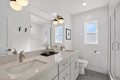 2734 E Highland Avenue, Phoenix, AZ 85016 - Photo 21