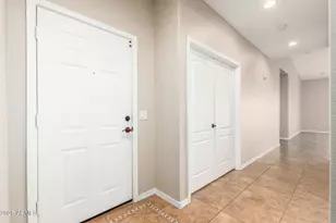 18650 N 91st Ave, Peoria, AZ 85382 - Photo 9
