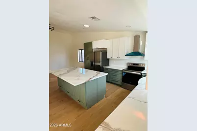 817 E Acoma Drive, Phoenix, AZ 85022 - Photo 9