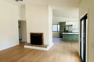 817 E Acoma Dr, Phoenix, AZ 85022 - Photo 7