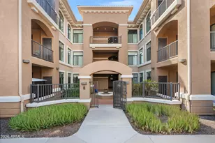 11640 N Tatum Blvd, Phoenix, AZ 85028 - Photo 1