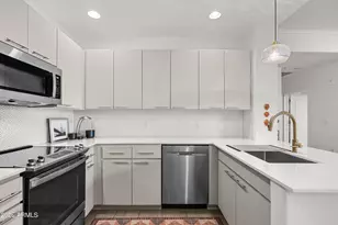 11640 N Tatum Blvd, Phoenix, AZ 85028 - Photo 9