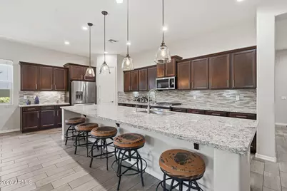 16167 W Monterosa Street, Goodyear, AZ 85395 - Photo 9