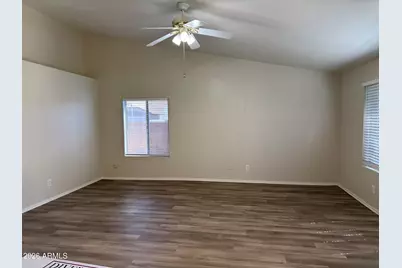 8936 W Tuckey Lane, Glendale, AZ 85305 - Photo 5