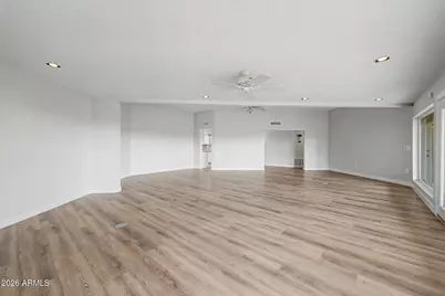 10189 W Pineaire Drive, Sun City, AZ 85351 - Photo 5