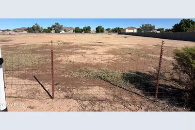 80Xx W Pinnacle Peak Road #3, Peoria, AZ 85383 - Photo 1