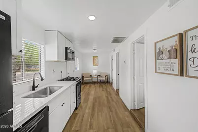 723 E Sunnyslope Lane, Phoenix, AZ 85020 - Photo 13