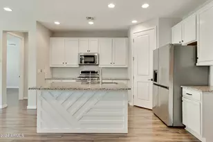 2860 E Riane Rd, Phoenix, AZ 85050 - Photo 15
