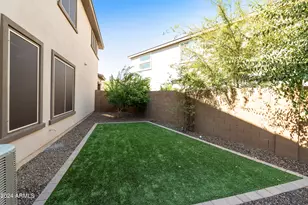 2860 E Riane Rd, Phoenix, AZ 85050 - Photo 13
