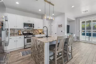 2553 W Coyote Creek Dr, Phoenix, AZ 85086 - Photo 7
