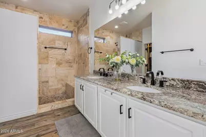 2553 W Coyote Creek Drive, Phoenix, AZ 85086 - Photo 19