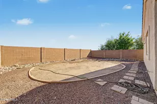 23613 N El Frio Ct, Sun City, AZ 85373 - Photo 35