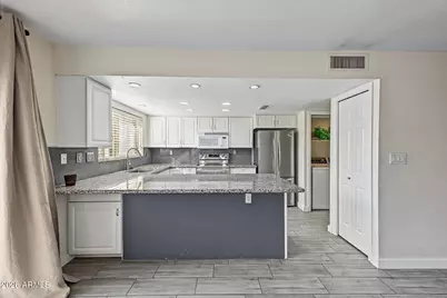 4902 N 74th Street, Scottsdale, AZ 85251 - Photo 7