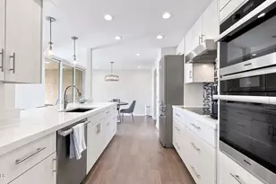 7401 N Scottsdale Rd, Paradise Valley, AZ 85253 - Photo 9