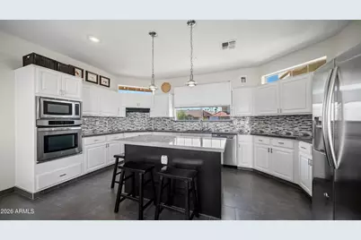 8621 S Maple Avenue, Tempe, AZ 85284 - Photo 3